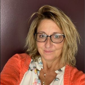 Meet your Posher, Paula